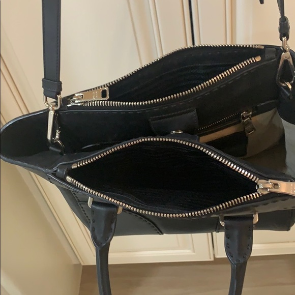 Prada (authentic) city calf double zip tote - Picture 3 of 11